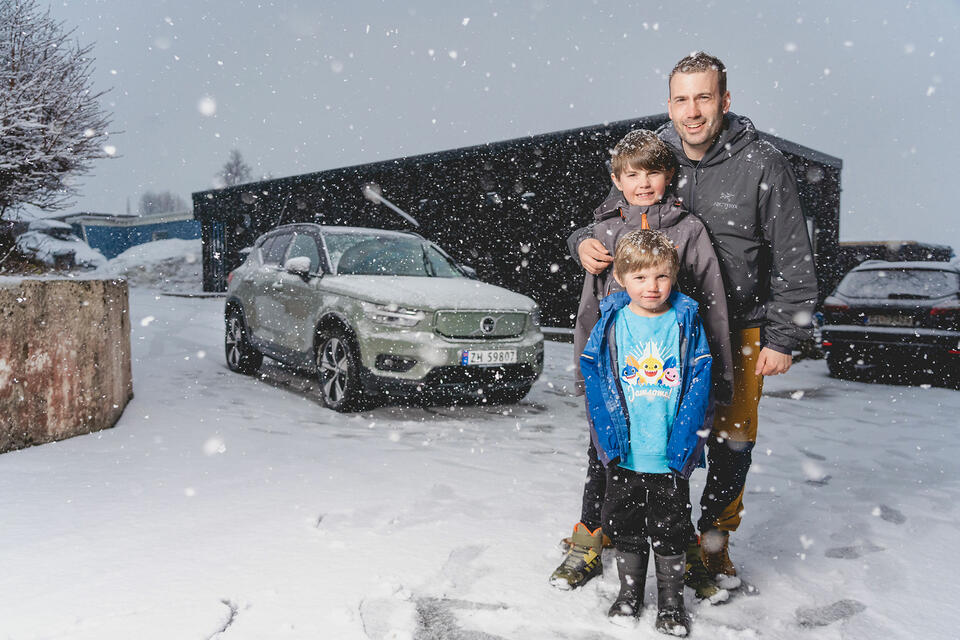 FAMILIEBIL: Volvo XC40 er en familiebil som passer perfekt til det nordnorske skiftende føret.
